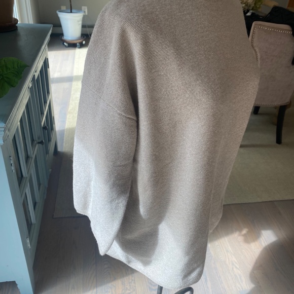 Turtle Neck Sweater - Picture 4 of 7